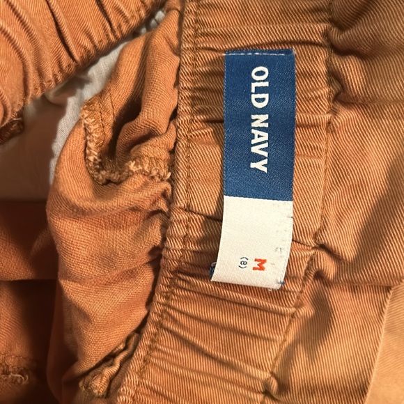 Brown shorts  with tie - Picture 2 of 2